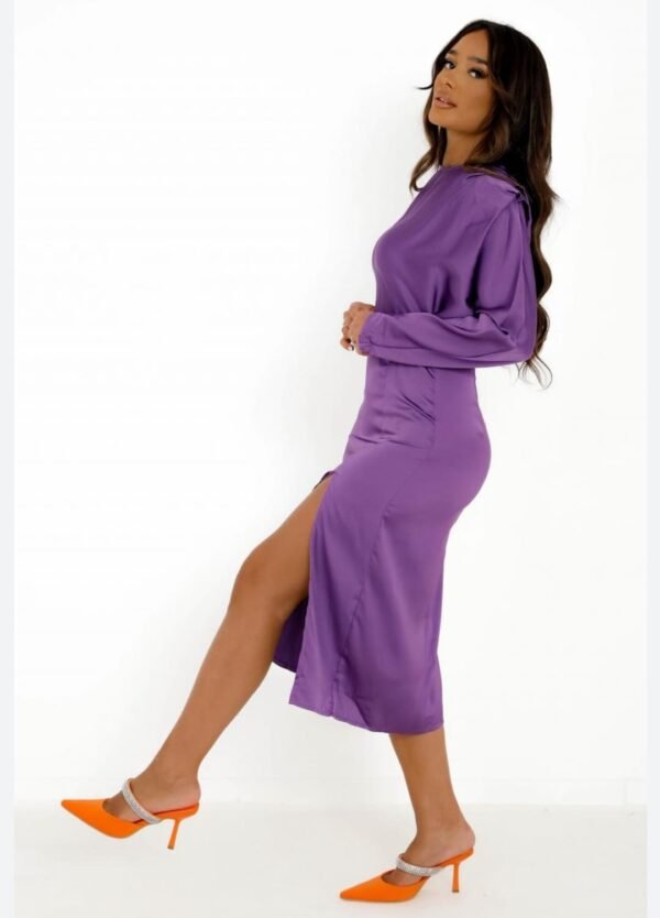 Robe Midi Satinée avec Fente Violet – Élégance et Confort