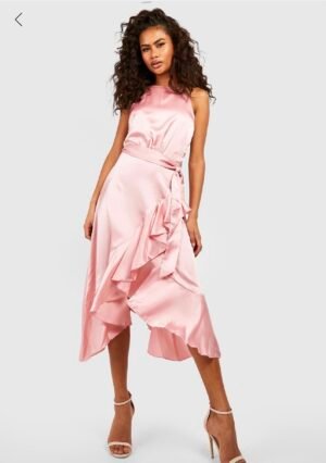 Robe rose asymétrique avec volants